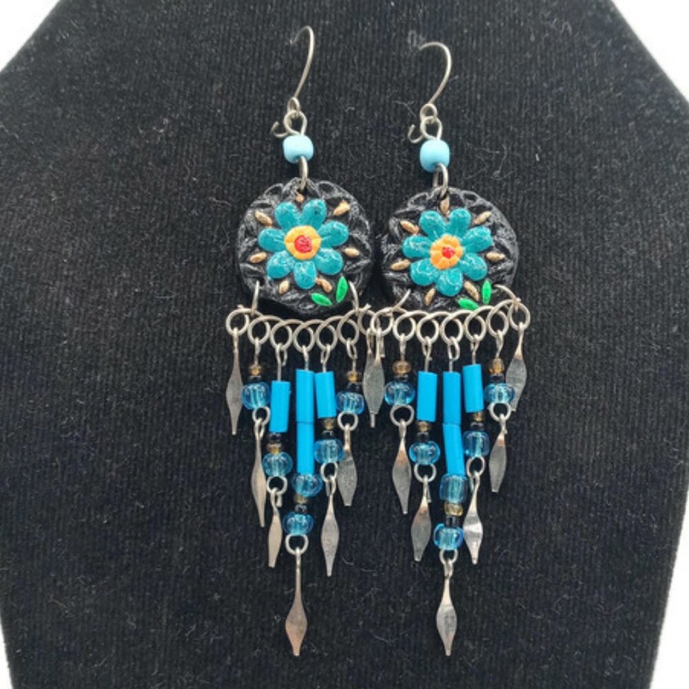 Earrings for women handmade by Peruvian artisans from Cusco